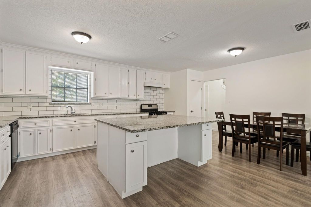 Photo of 3550 Mirror Court, Spring, TX 77388 (MLS # 95726501)