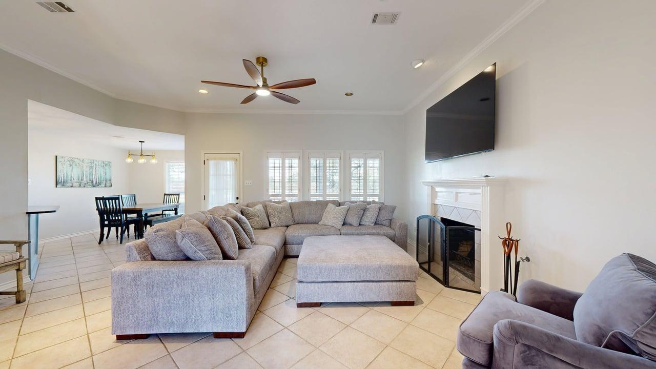 1803 Fernhaven Circle