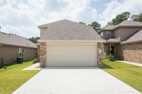 Photo of 405 N Meadows Drive, Willis, TX 77378 (MLS # 19946080)