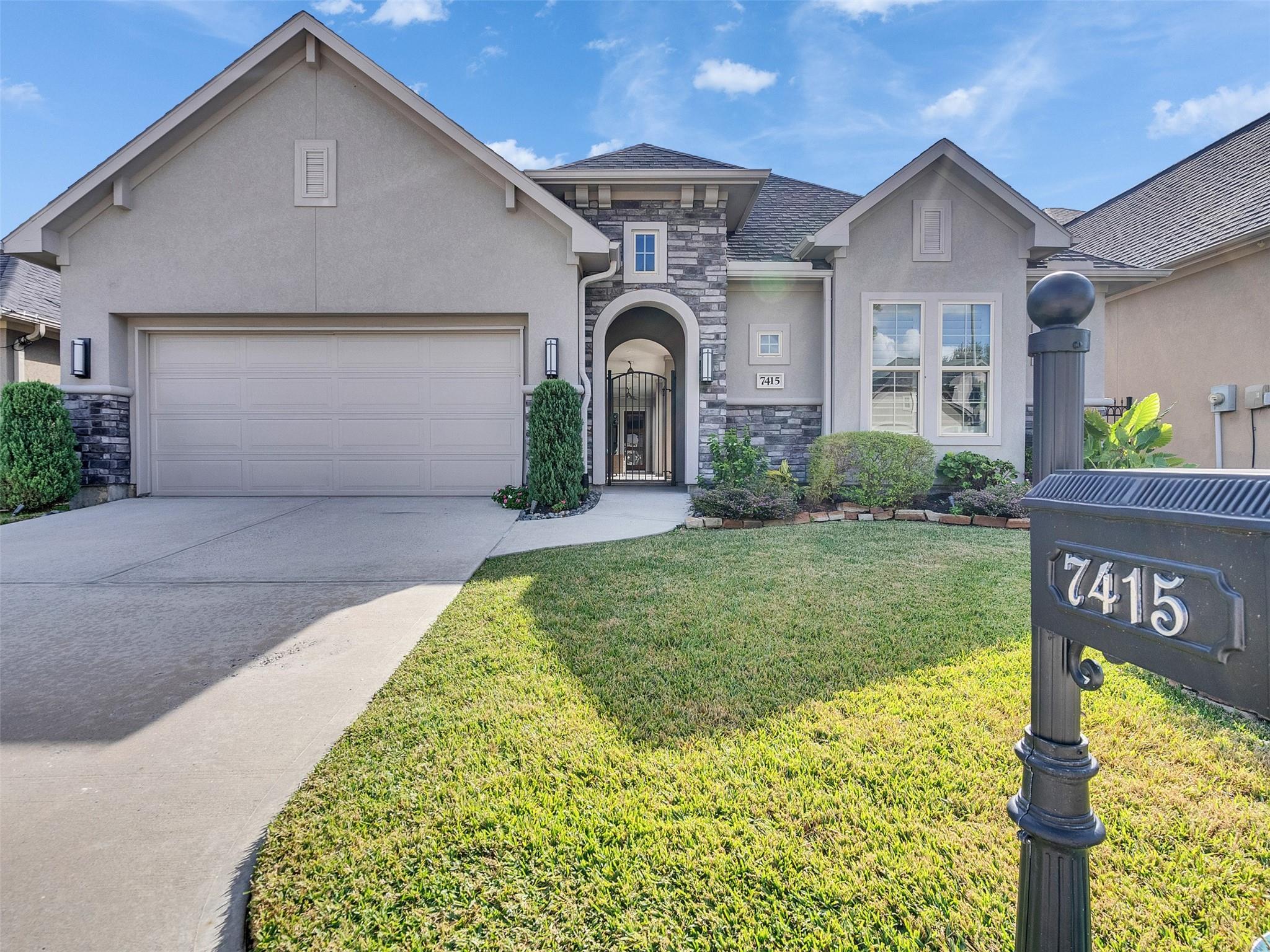 7415 Nantucket Point Lane