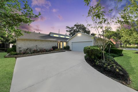Photo of 2623 Sugar Mill Drive, Sugar Land, TX 77479 (MLS # 25906051)