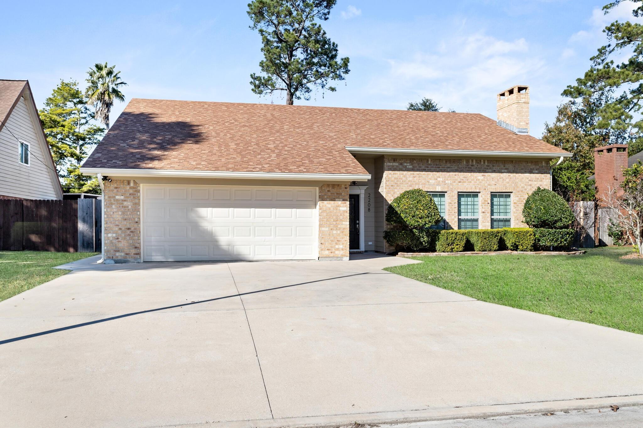 2208 Spring Oak Lane