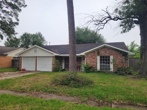 Photo of 13827 Lantern Lane, Houston, TX 77015 (MLS # 84205879)