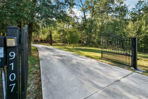 Photo of 9107 Black Buck Lane, Conroe, TX 77303 (MLS # 12901218)