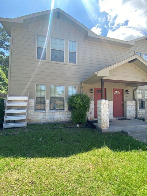 Photo of 150 Sendero Drive, Huntsville, TX 77340 (MLS # 15793590)