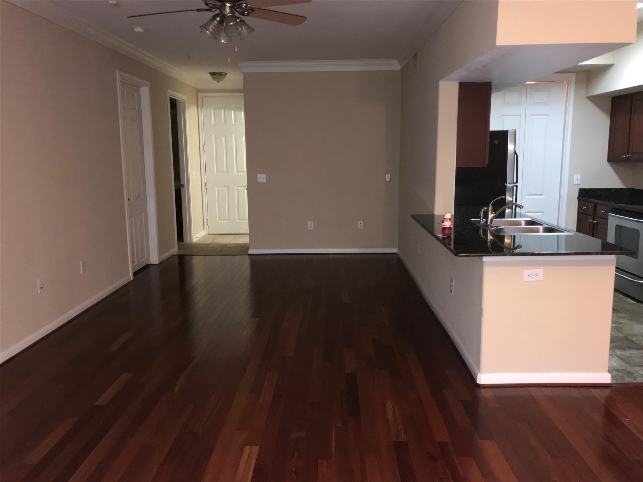 7575 Kirby Drive 2403