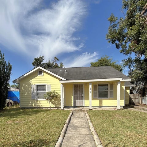 Photo of 708 Zoe Street, Houston, TX 77020 (MLS # 90226602)