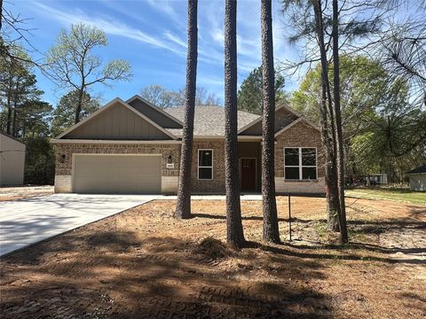 Homes For Sale - 1608 Mohawk Drive<br/> Montgomery, TX 77316