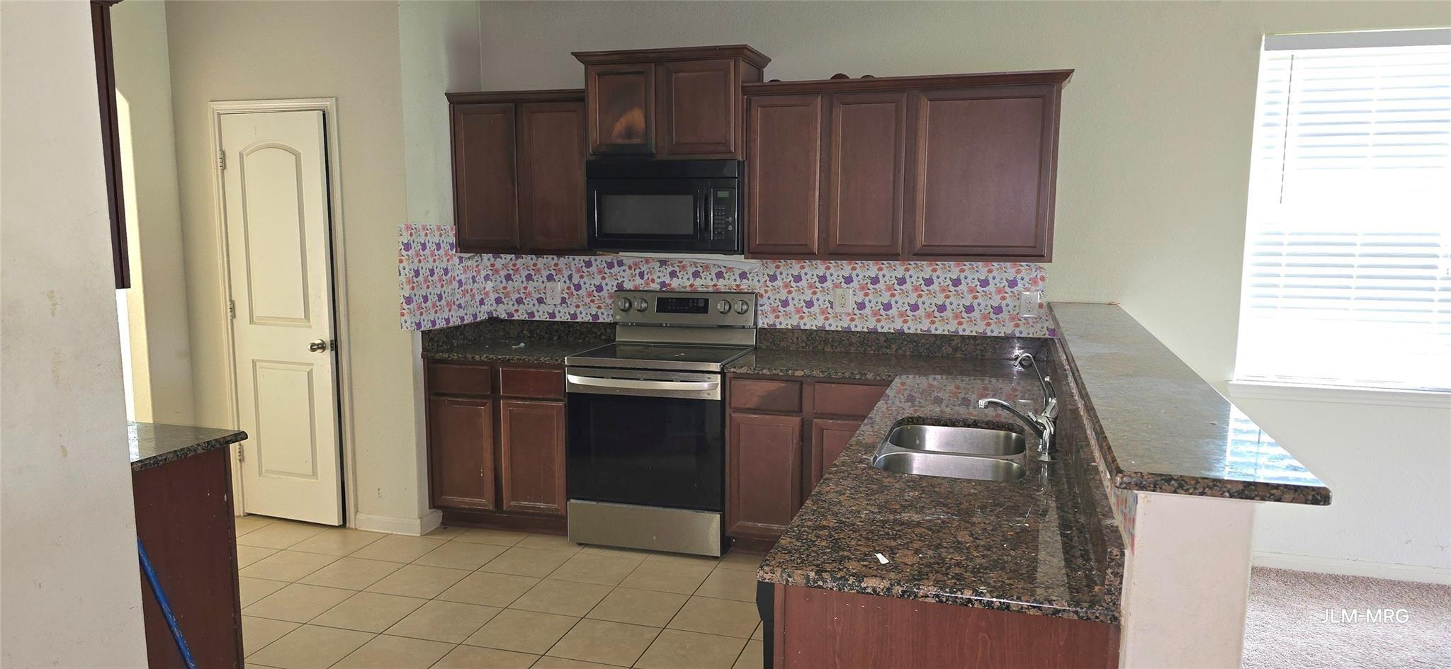 4903 Jagged Cliff Lane