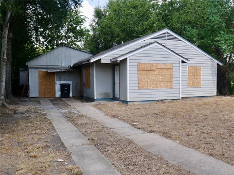 Homes For Sale - 5221 Malmedy Road Rd<br/> Houston, TX 77033