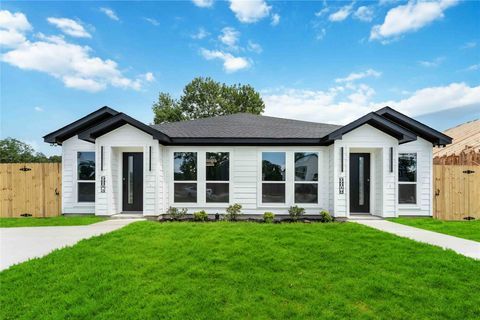 Photo of 9001 Nyssa Street #B, Houston, TX 77078 (MLS # 83179268)
