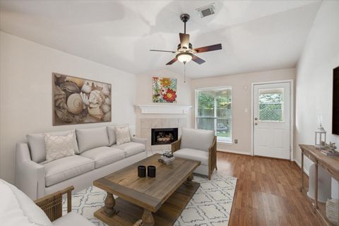 Photo of 418 Mystic Trail Loop, Houston, TX 77339 (MLS # 65590055)