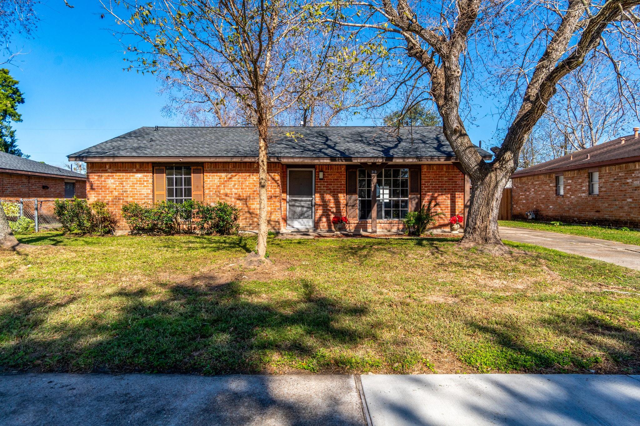 213 Bastrop Street