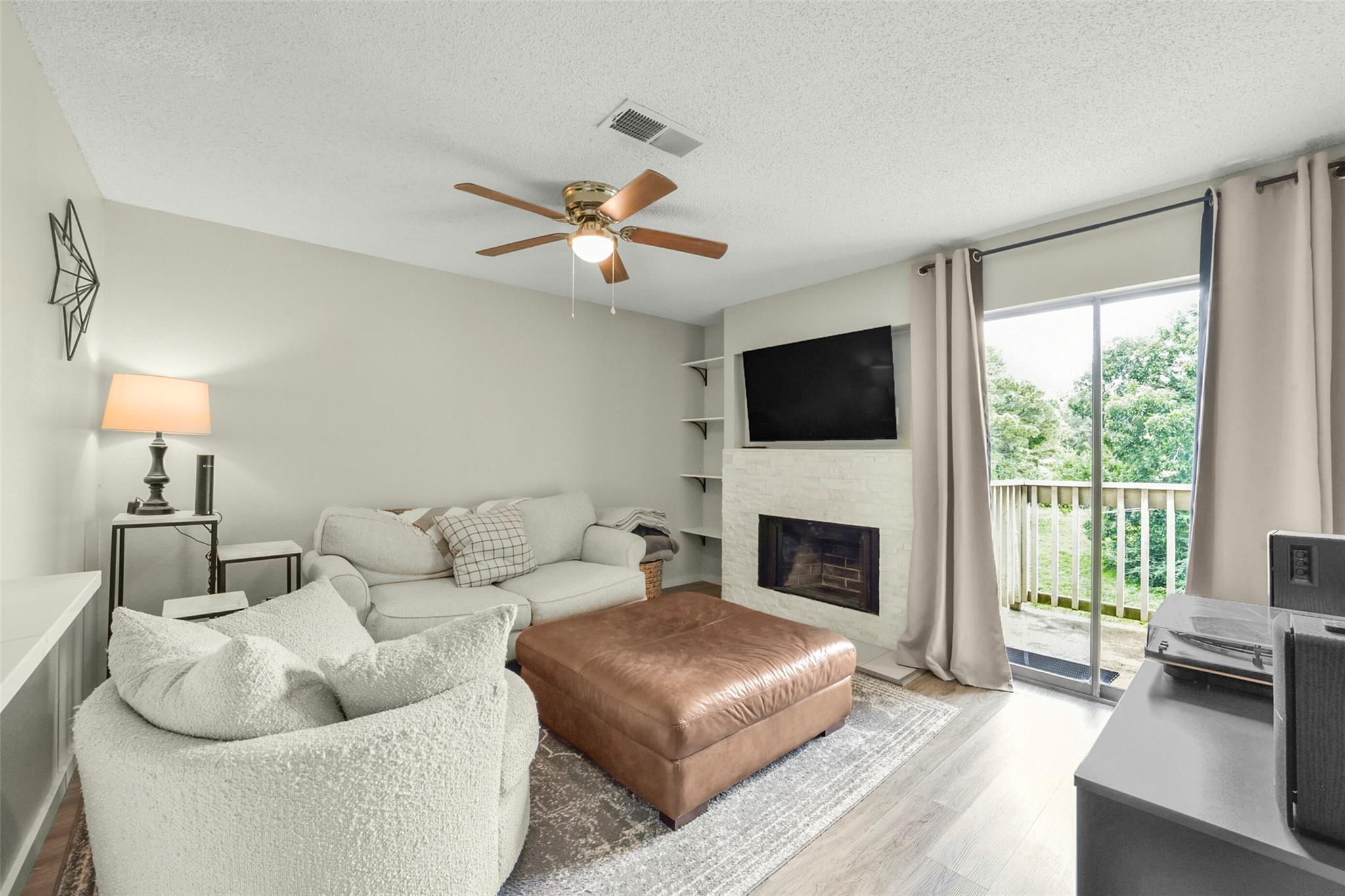 2501 Gulf Freeway 258C