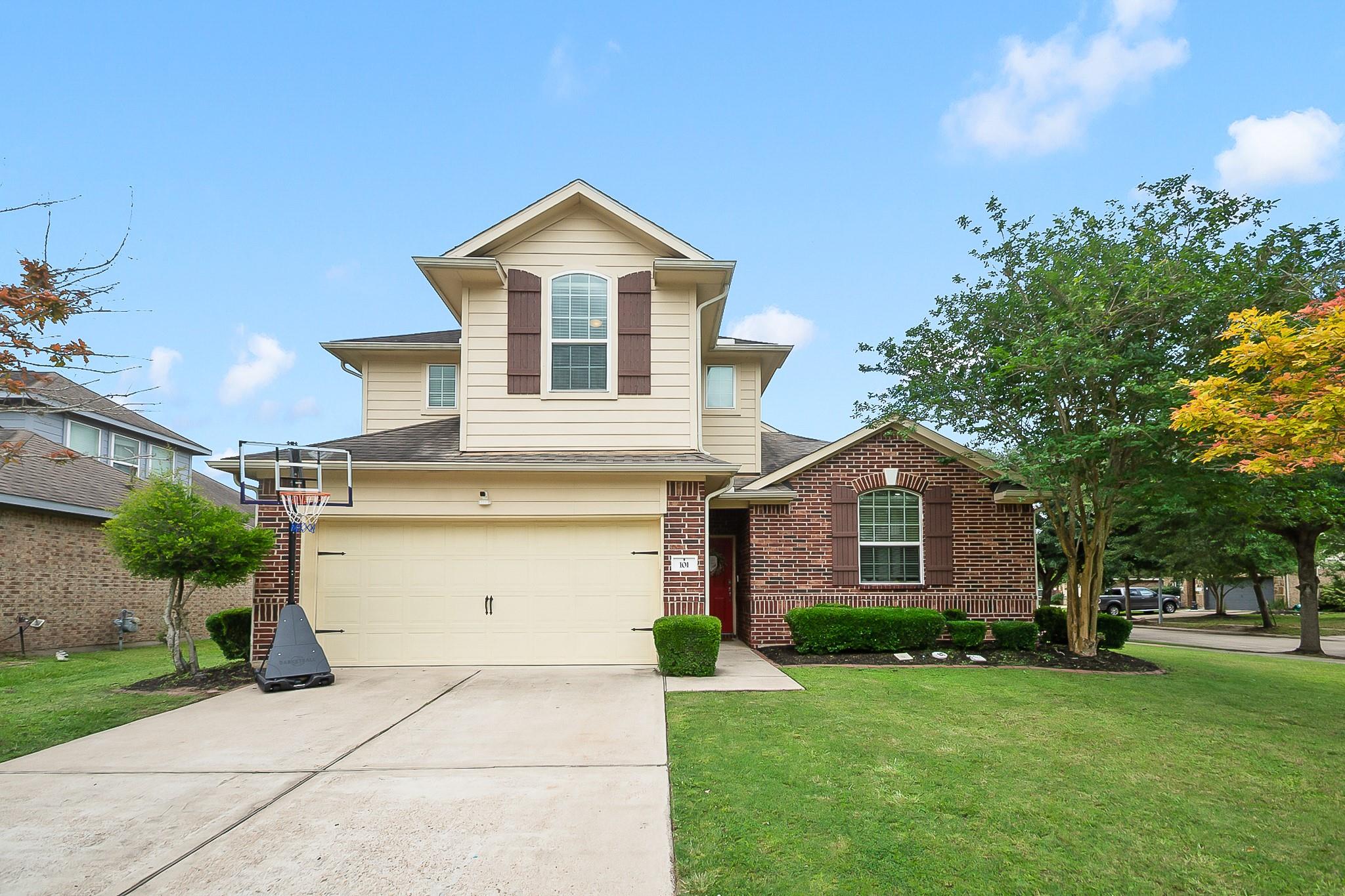 101 Long Meadow Ct