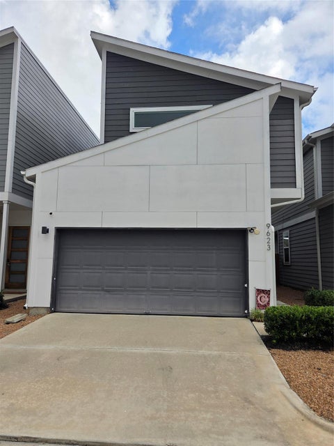 Photo of 9623 Habitat Street, Houston, TX 77075 (MLS # 57448378)