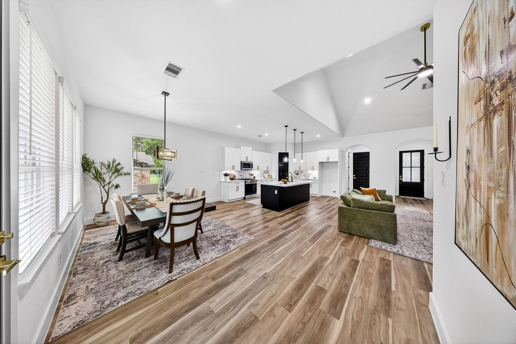 Photo of 315 Autumn Oak Street, New Caney, TX 77357 (MLS # 64706449)