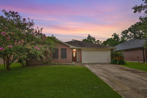 Photo of 3906 Cyril Drive, Humble, TX 77396 (MLS # 35286526)