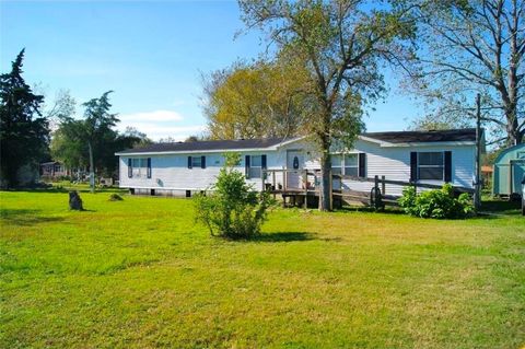 Photo of 1611 Bunyard Road, Alvin, TX 77511 (MLS # 4036583)