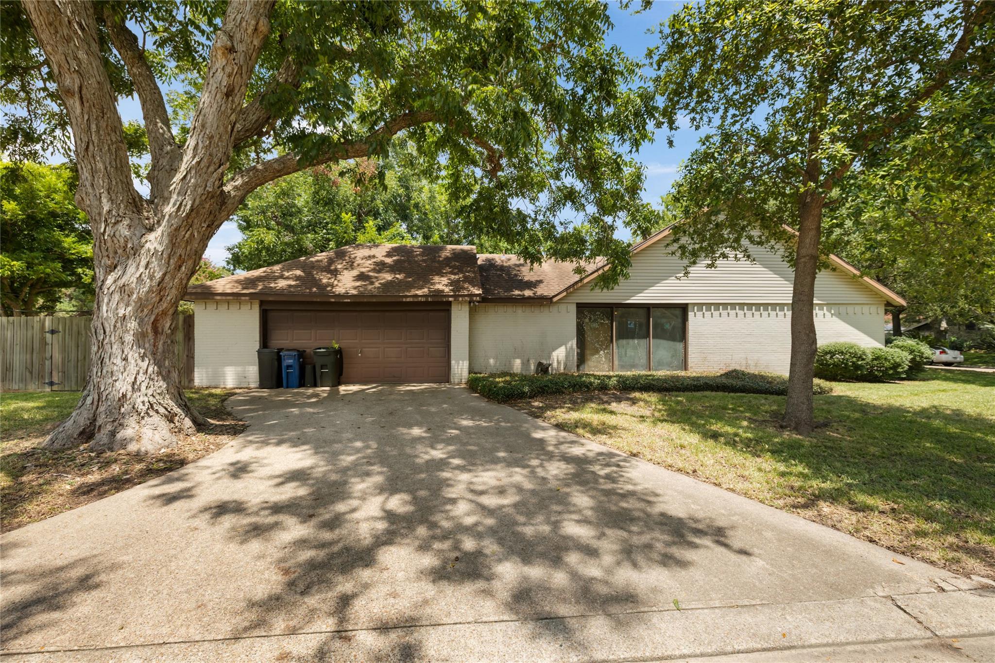 1103 Pecan Circle