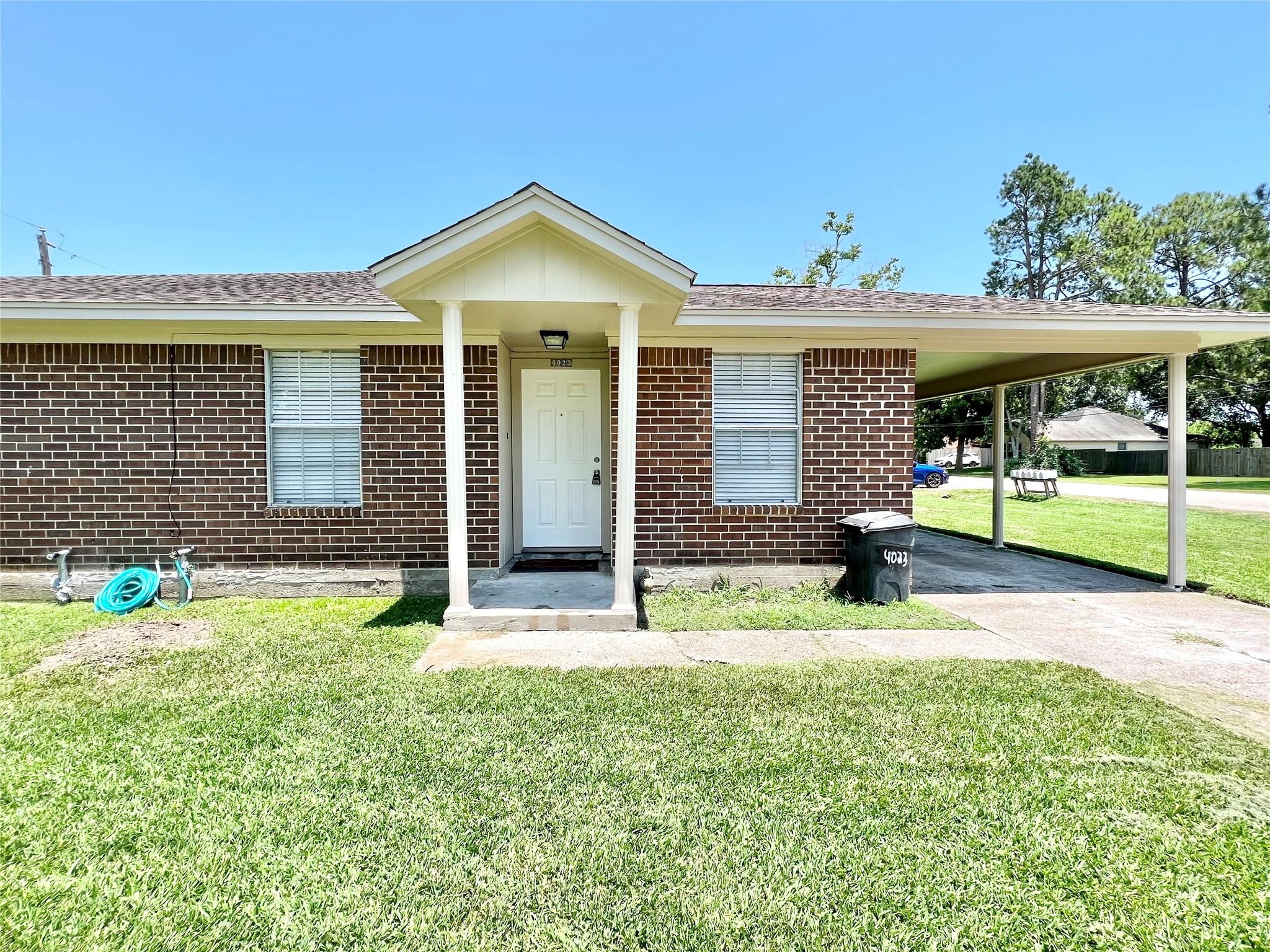 4023 Avenue Q 1/2