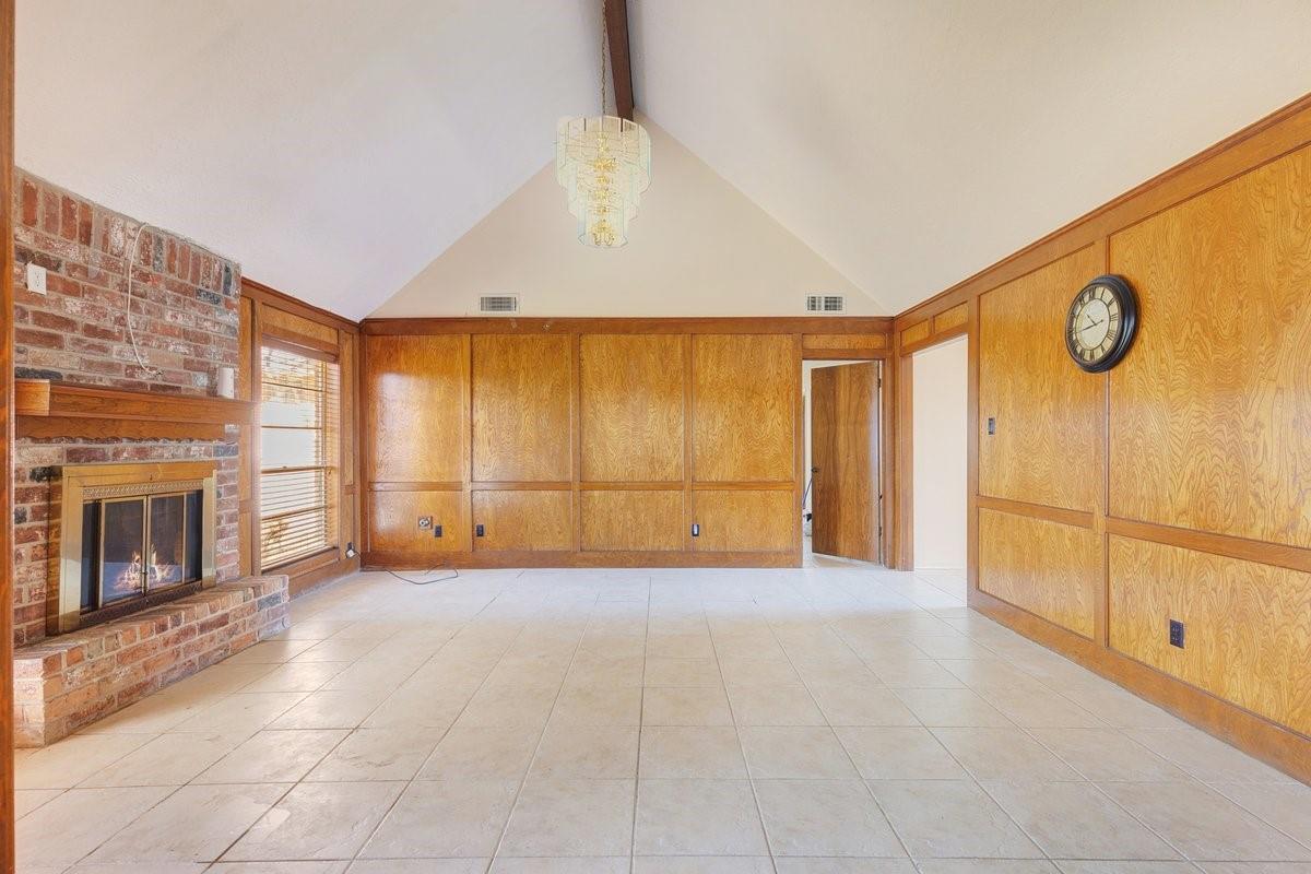 1006 Bolton Drive