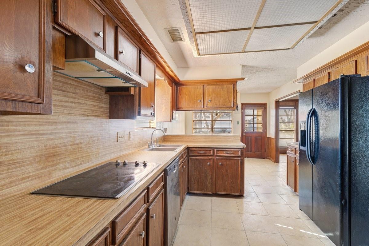 1006 Bolton Drive