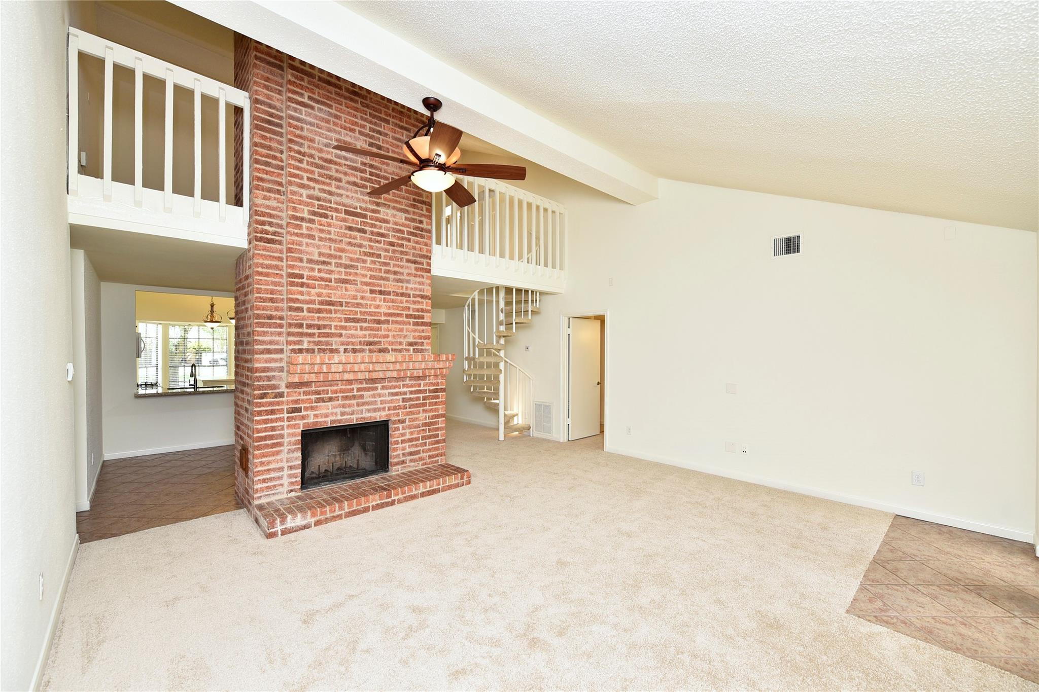 2035 Shorewood Lane