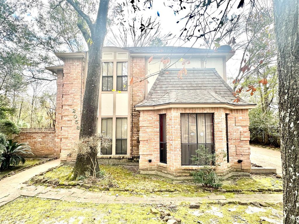 Photo of 2058 Parkdale Drive, Houston, TX 77339 (MLS # 66746153)