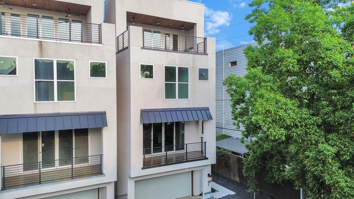 Photo 1 of 46 — 1320 Eberhard Street, Houston, TX 77019