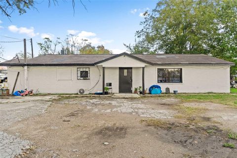 2502 Bringhurst Street Houston TX 77026