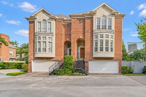 Photo of 5202 Sagecircle Street S, Houston, TX 77056 (MLS # 84996854)