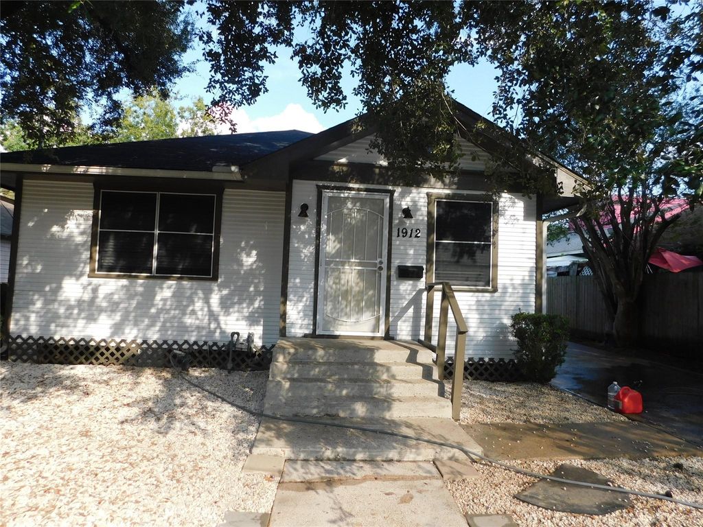 Photo of 1912 Sam Wilson Street, Houston, TX 77020 (MLS # 12568727)