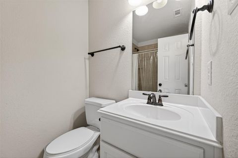 Tiny photo for 3 Blue Mesa Court, Spring, TX 77389 (MLS # 10795768)