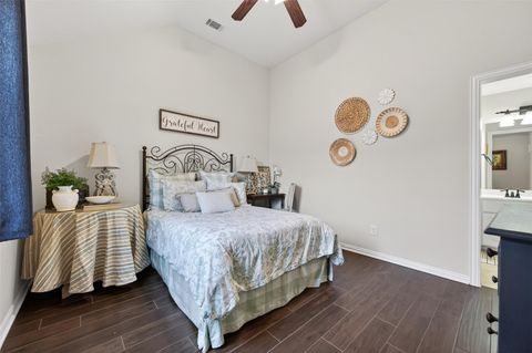 Tiny photo for 3 Blue Mesa Court, Spring, TX 77389 (MLS # 10795768)