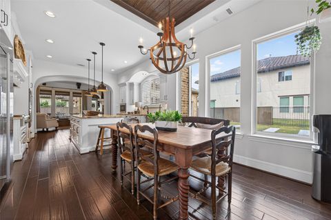 Tiny photo for 3 Blue Mesa Court, Spring, TX 77389 (MLS # 10795768)