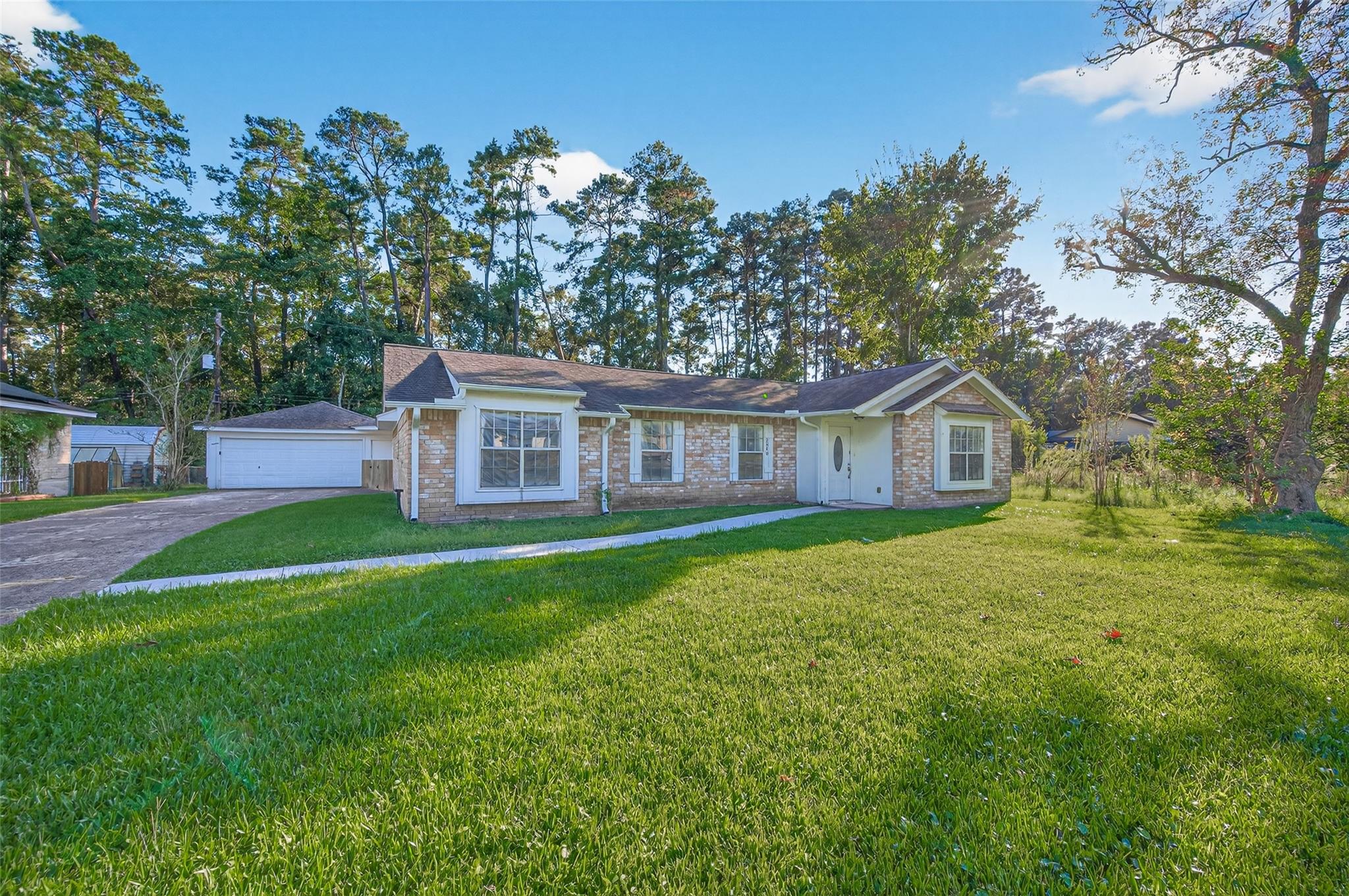 2540 River Ridge