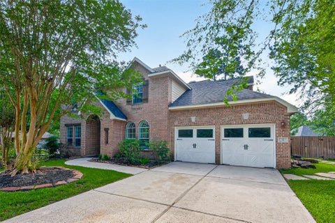 Photo of 3 Vincent Court, The Woodlands, TX 77382 (MLS # 22590108)