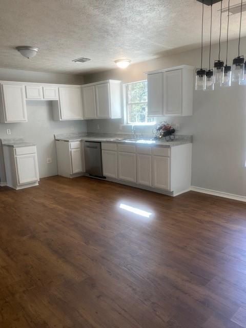 Homes For Sale - 13060 Live Oak Drive<br/> Plantersville, TX 77363