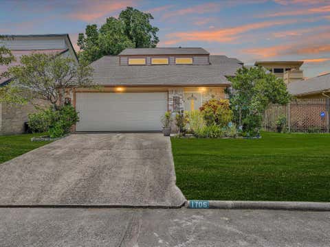 Photo of 1706 Bodart Court, Houston, TX 77090 (MLS # 17260434)