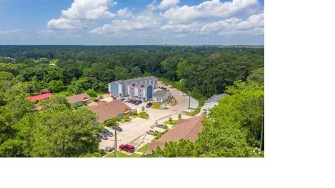 Apartment For Rent - 3730 Boettcher Drive #303<br/> Huntsville, TX 77340
