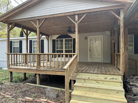 Photo of 6565 County Road 344, Navasota, TX 77868 (MLS # 22177135)