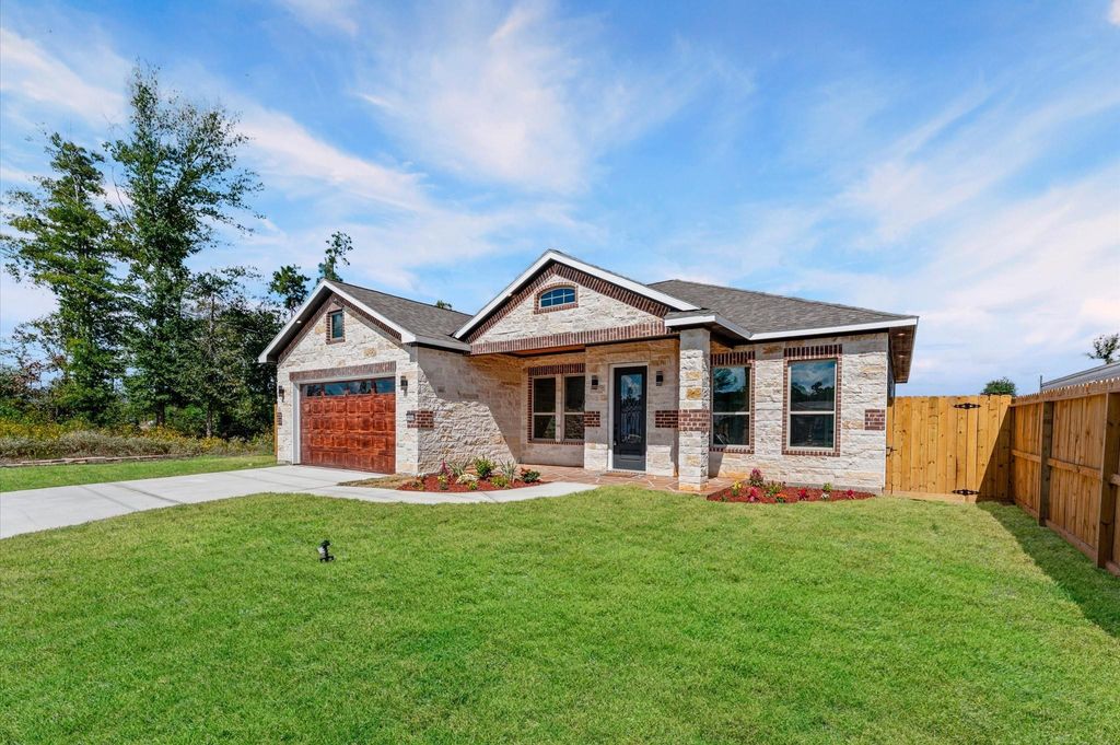 Photo of 1109 Long Leaf Pine Street, Huffman, TX 77336 (MLS # 84490988)