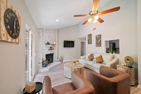 2523 Village Oak Drive Katy TX 77493