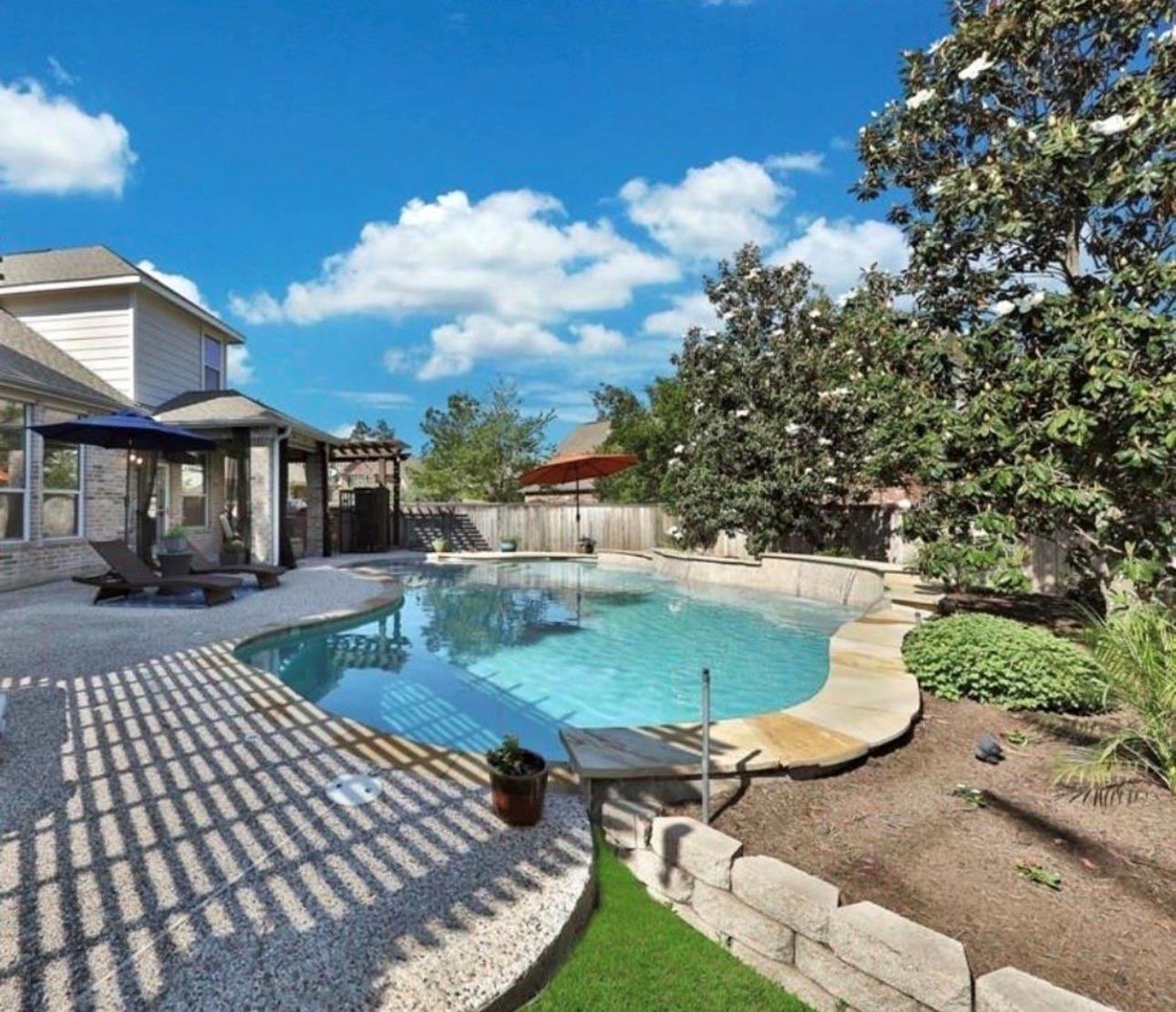 6 Loxanhachee Place