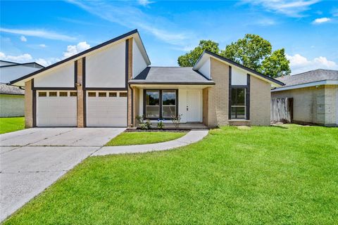 Photo of 9407 Kingspass Street, Houston, TX 77075 (MLS # 97420223)