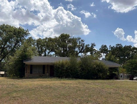Photo of 765 Maplewood Street, Canton, TX 75103 (MLS # 75194391)