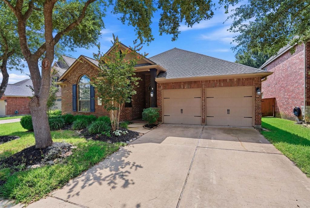 Photo of 11126 Celano Drive, Richmond, TX 77406 (MLS # 46527947)