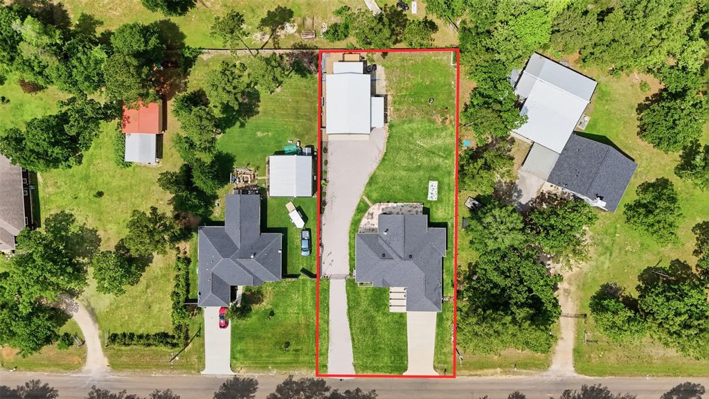 Photo of 13096 Mill Creek Drive S, Plantersville, TX 77363 (MLS # 33272932)