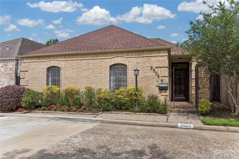 Photo of 9608 Bayou Brook Street, Houston, TX 77063 (MLS # 14343116)